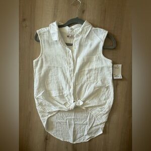SO White Sleeveless Button-Down Shirt